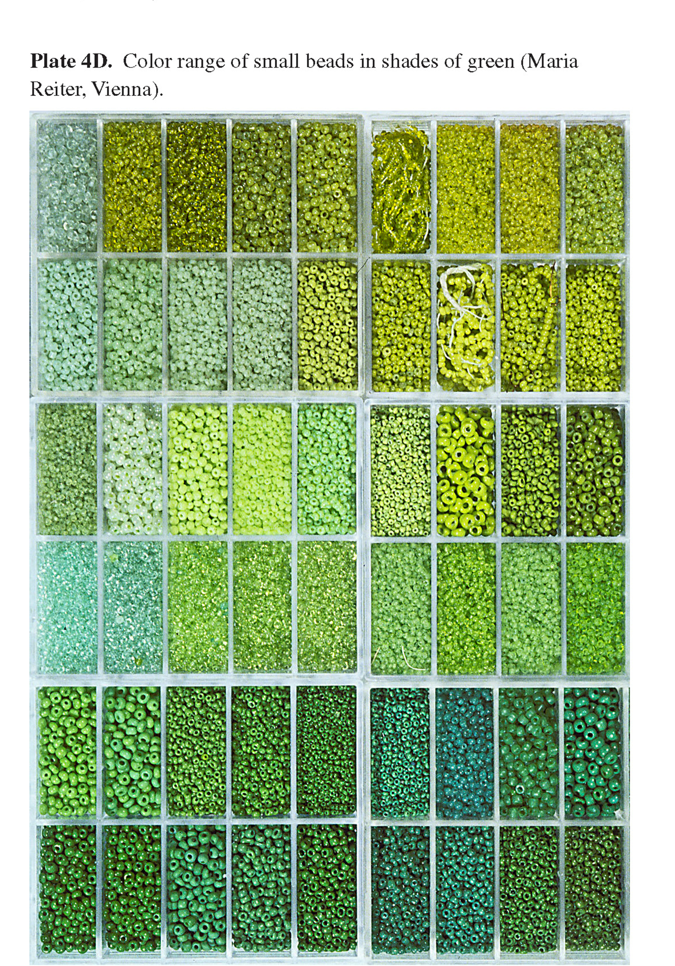 Plate 4D Color range of small beads in shades of green (Maria Reiter, Vienna).